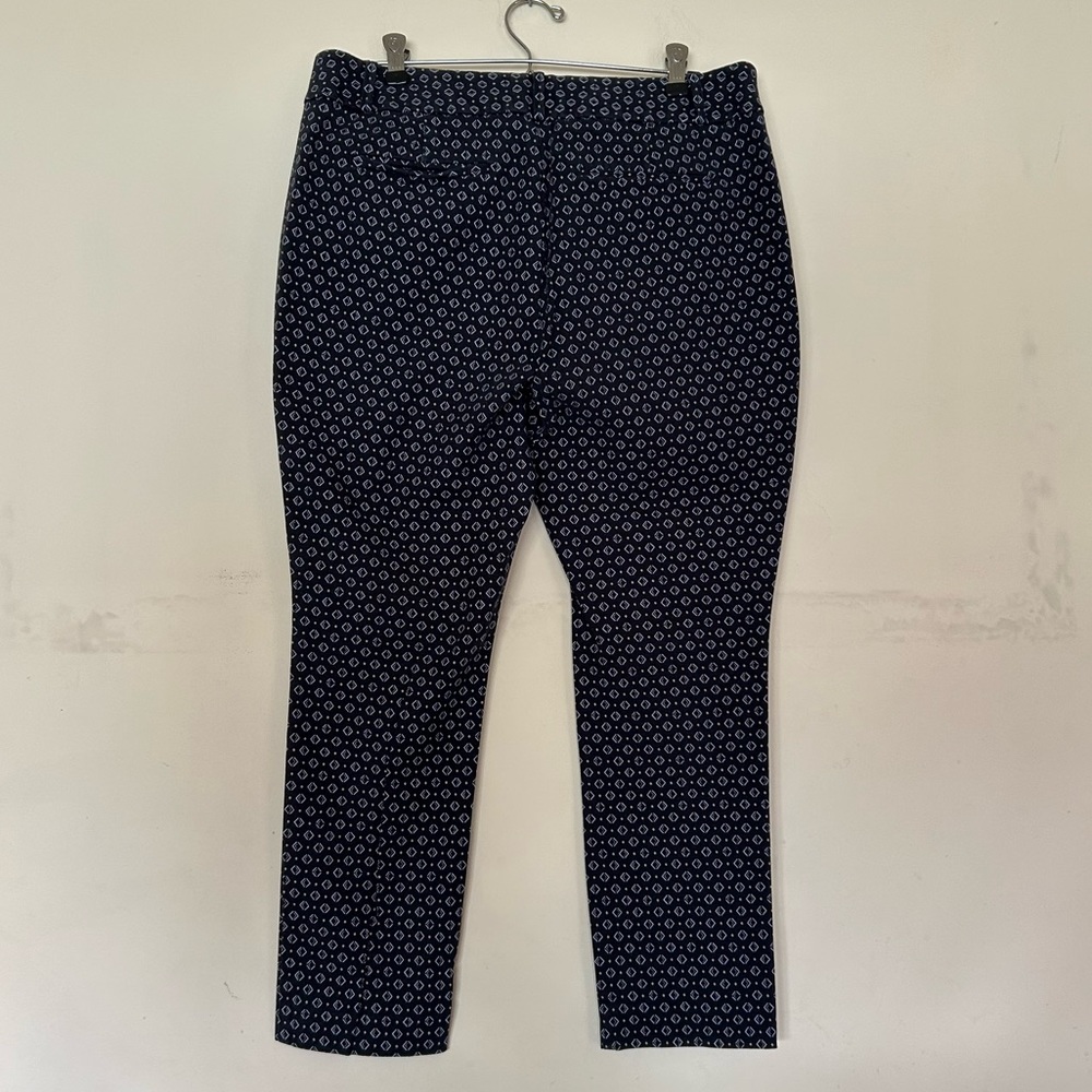 LOFT Petite Ankle Pant - Picture 3 of 10
